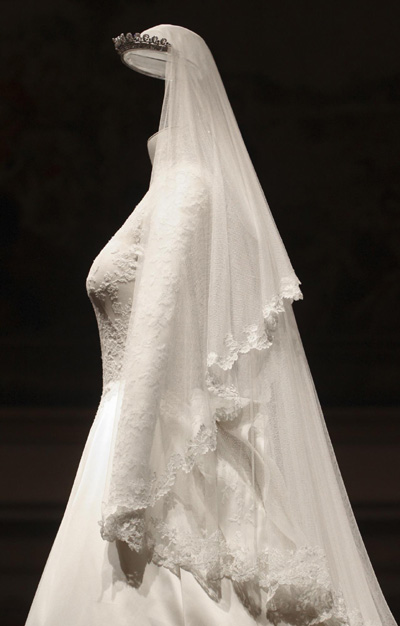 Catherine's wedding dress displayed in London